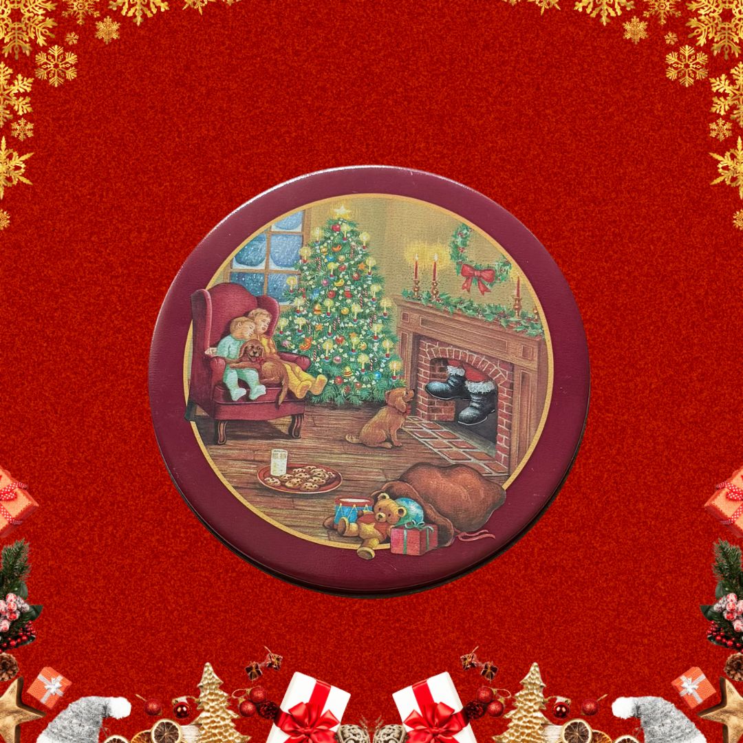 Decorative plate with a Christmas scene on a red background with festive decorations.
